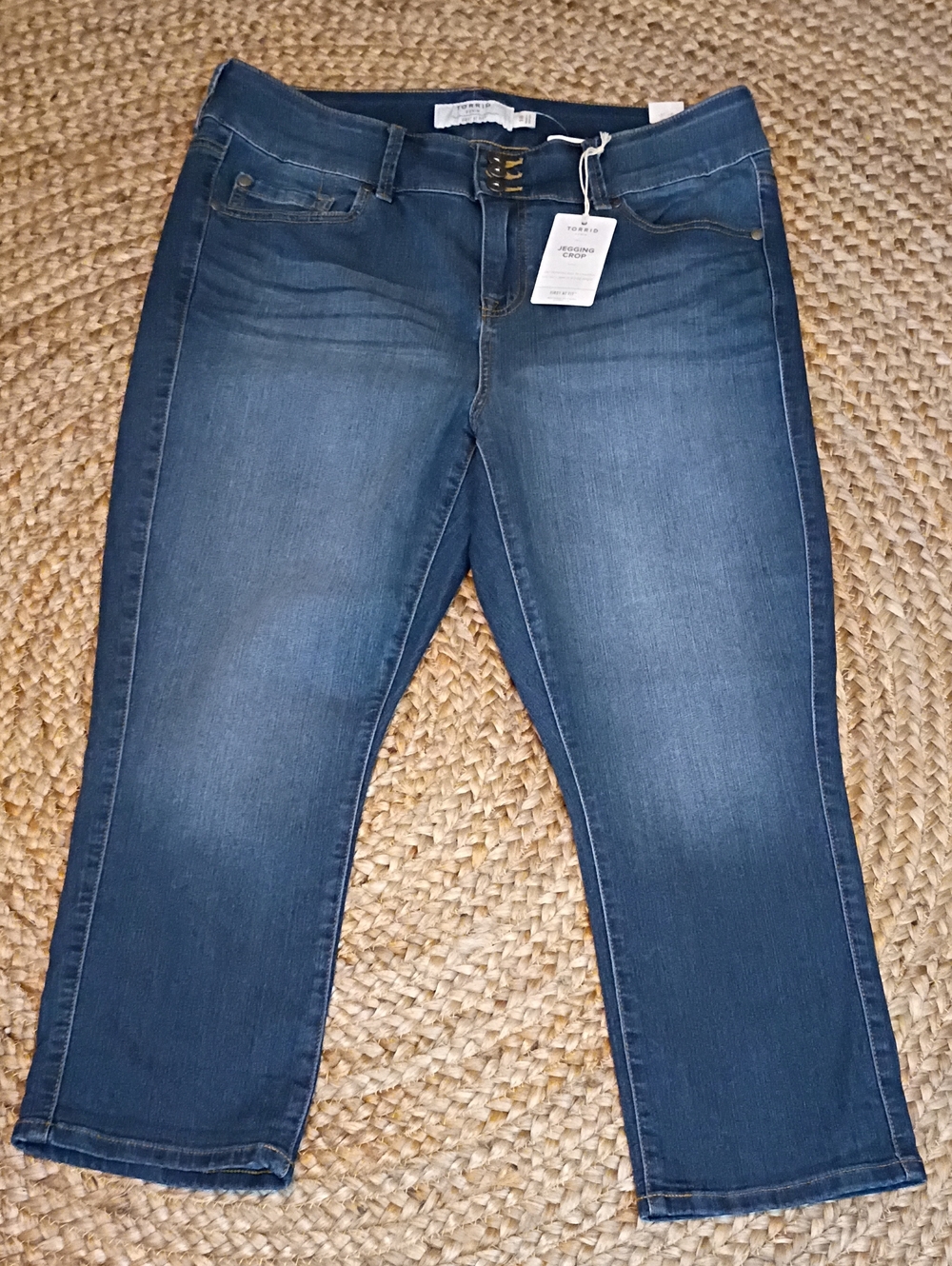 Torrid Jegging Crop Jeans Size 18 NWT
